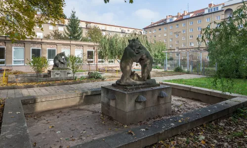 D092 Sousoší Medvědi I. a II.